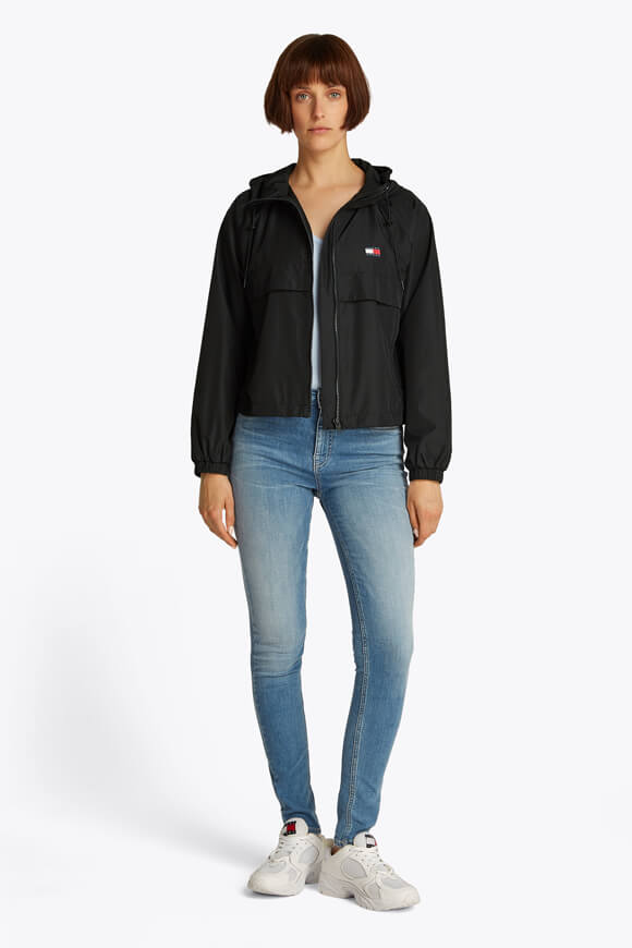 Essential Windbreaker - Black