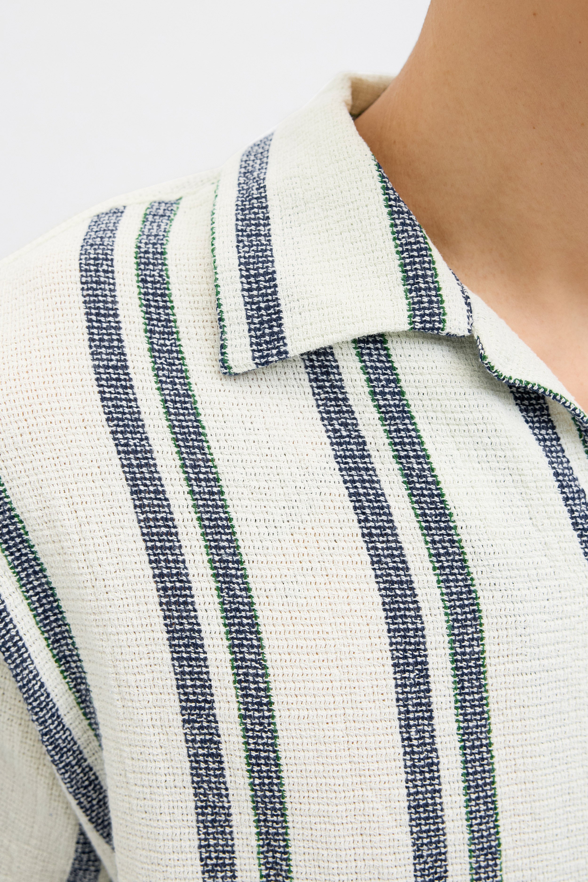 JORCOBA Strukturiertes Oversize Hemd - Cloud Dancer