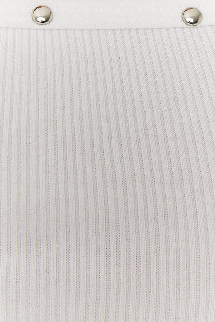 Geripptes Tanktop mit Nieten - White