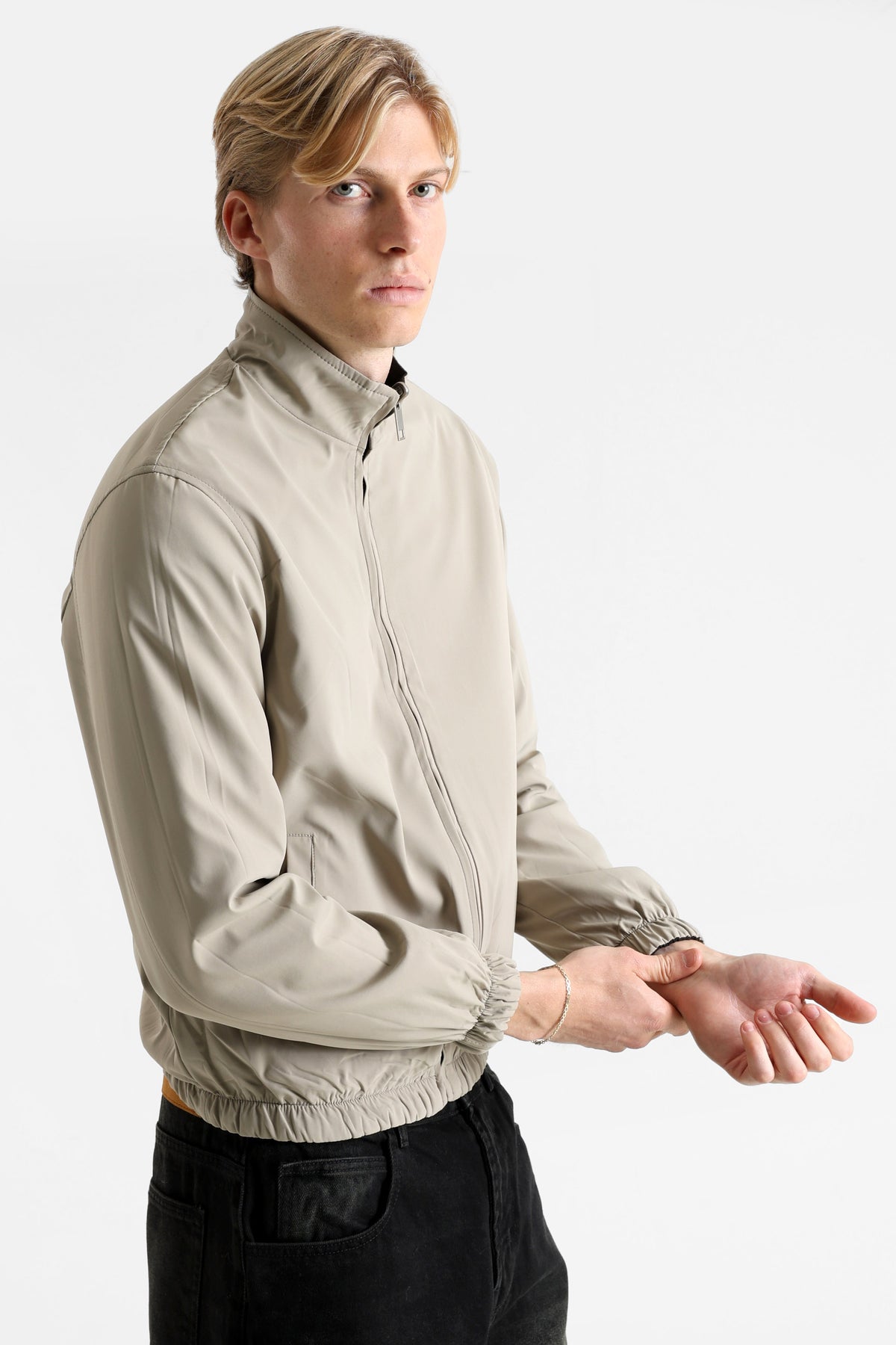 Lightweight reversible jacket - Black + Beige