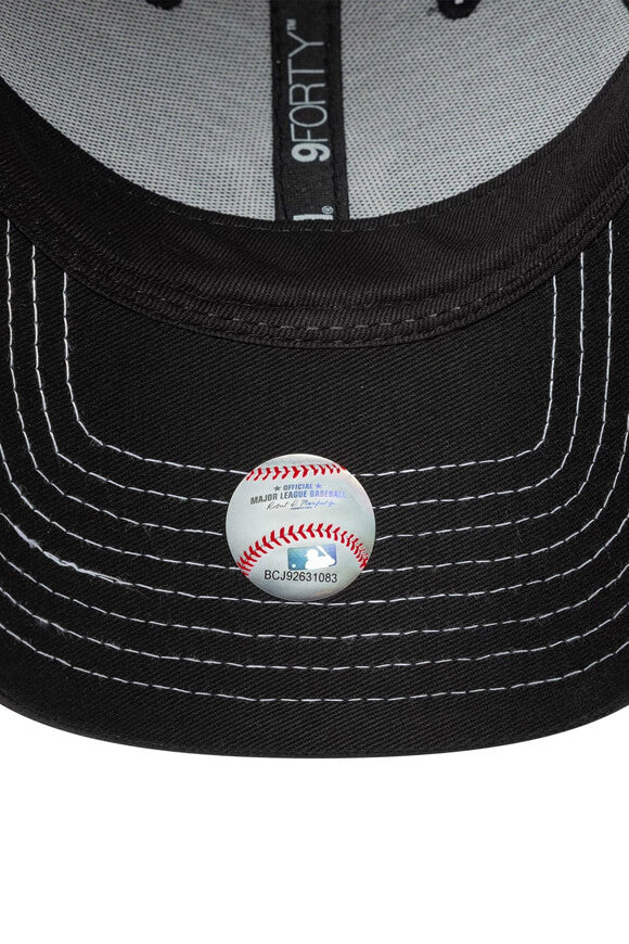 9Forty Kunstleder Cap / Strapback - Black