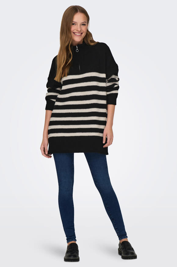 Oversized chunky knit sweater - Black + Moonbeam