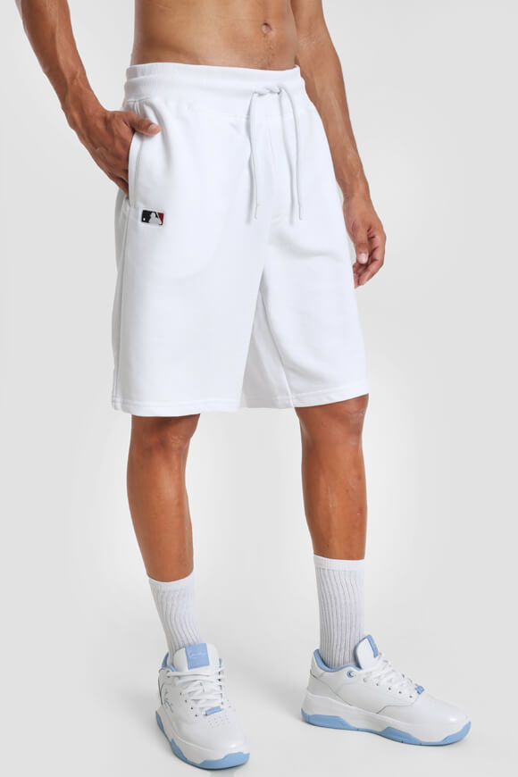 Base Runner Emb Helix short en sweat - White