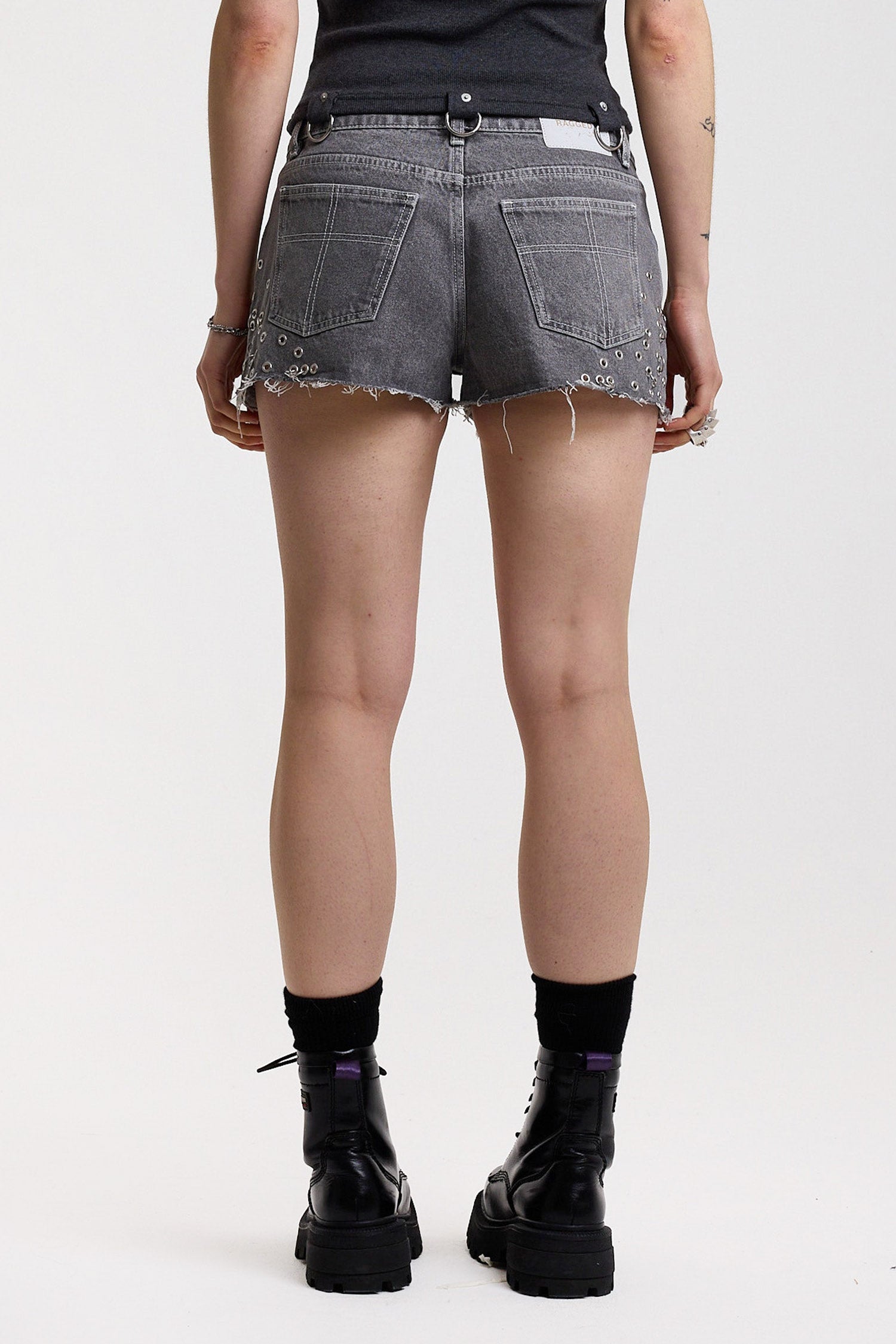 Charm Jeansshorts mit Nieten - Charcoal Washed