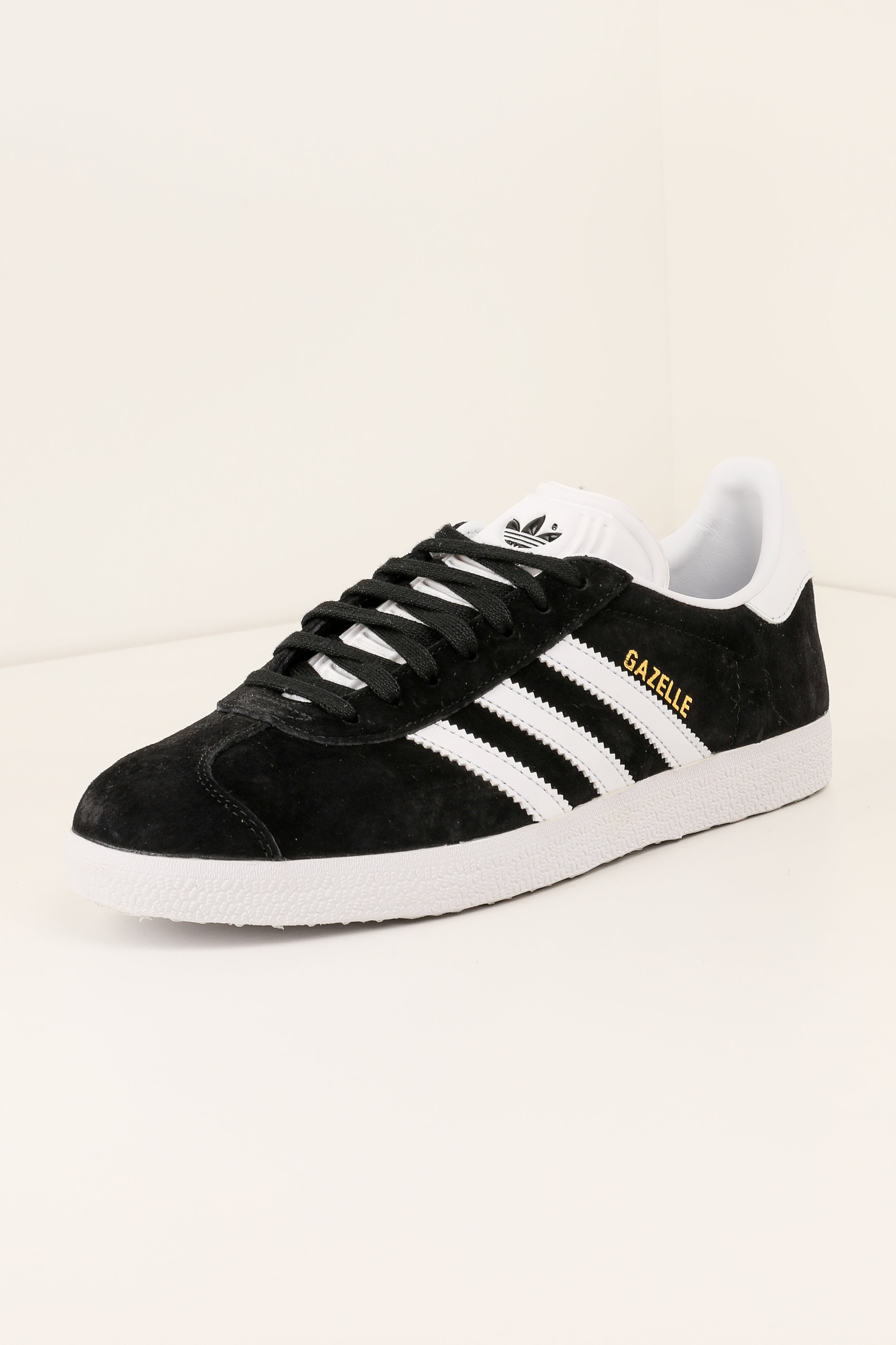 Gazelle Sneaker - Black + White