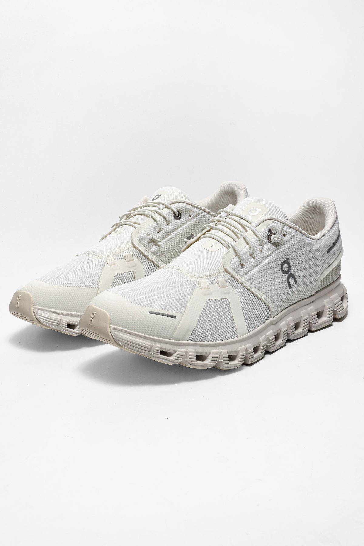 Cloud 6 sneakers - White