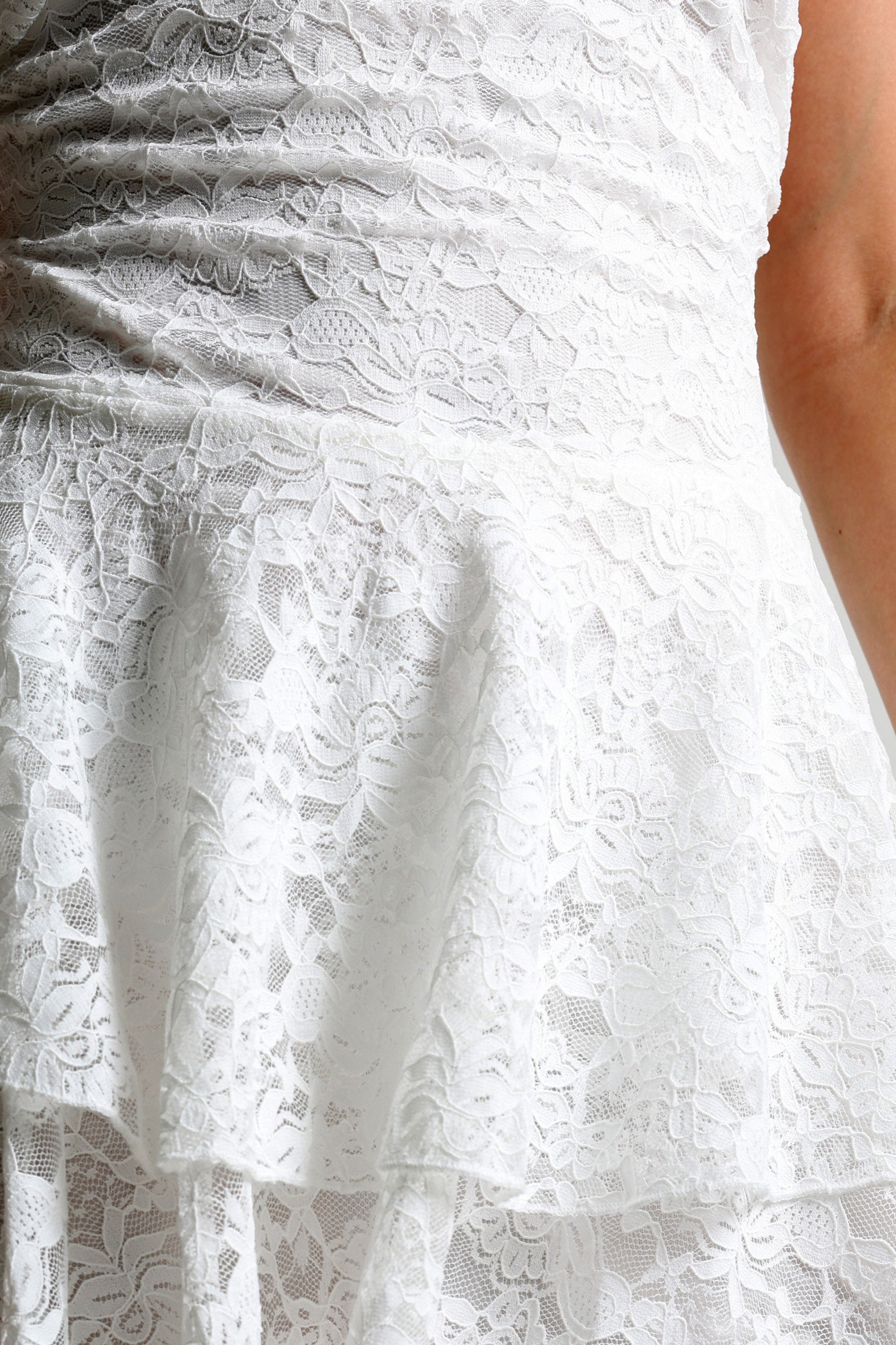 Mini robe dos nu en dentelle - Ecru