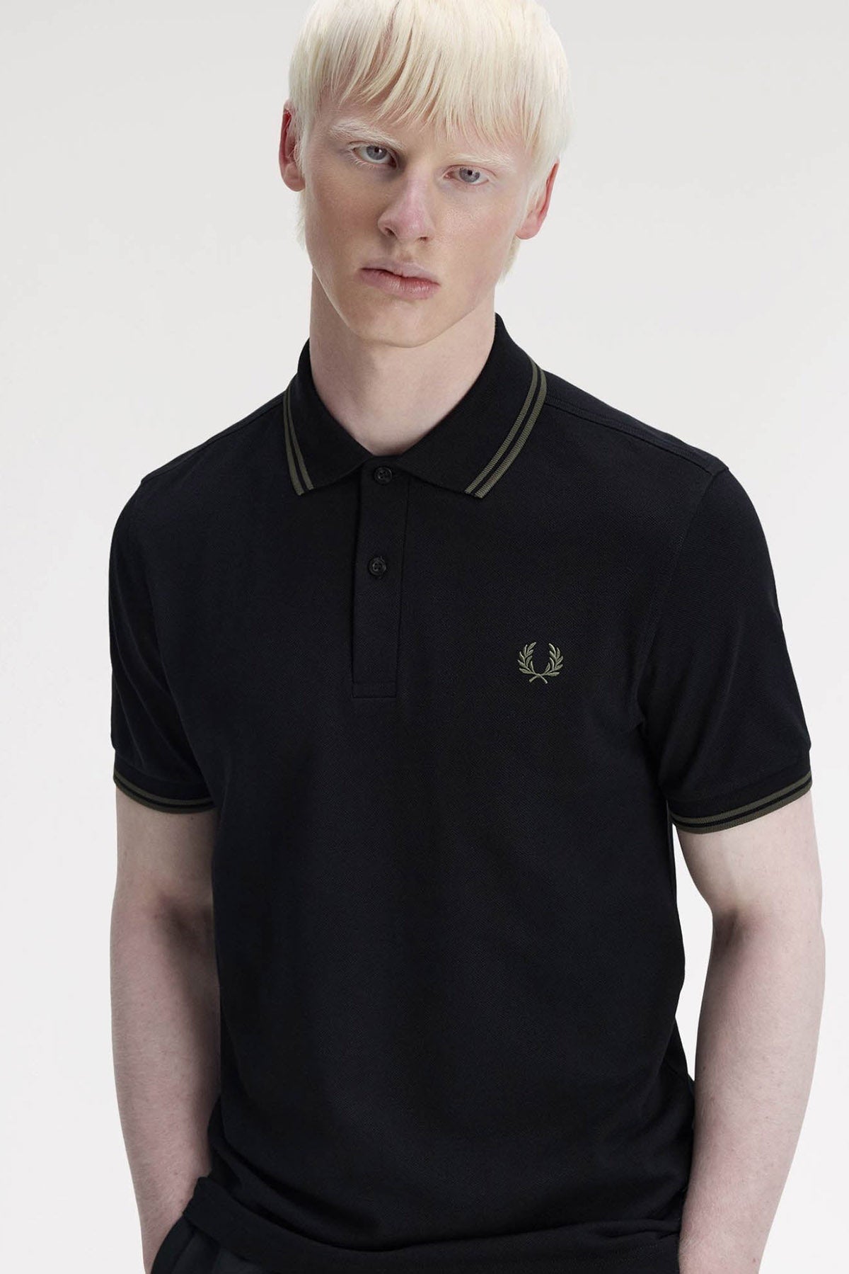 Twin Tipped Poloshirt - Black + Field Green