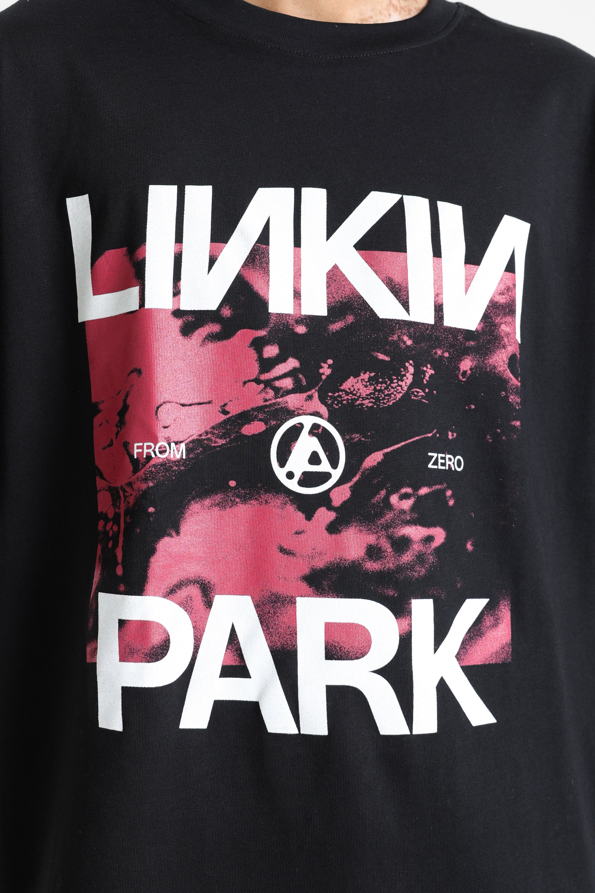 T-Shirt - Black