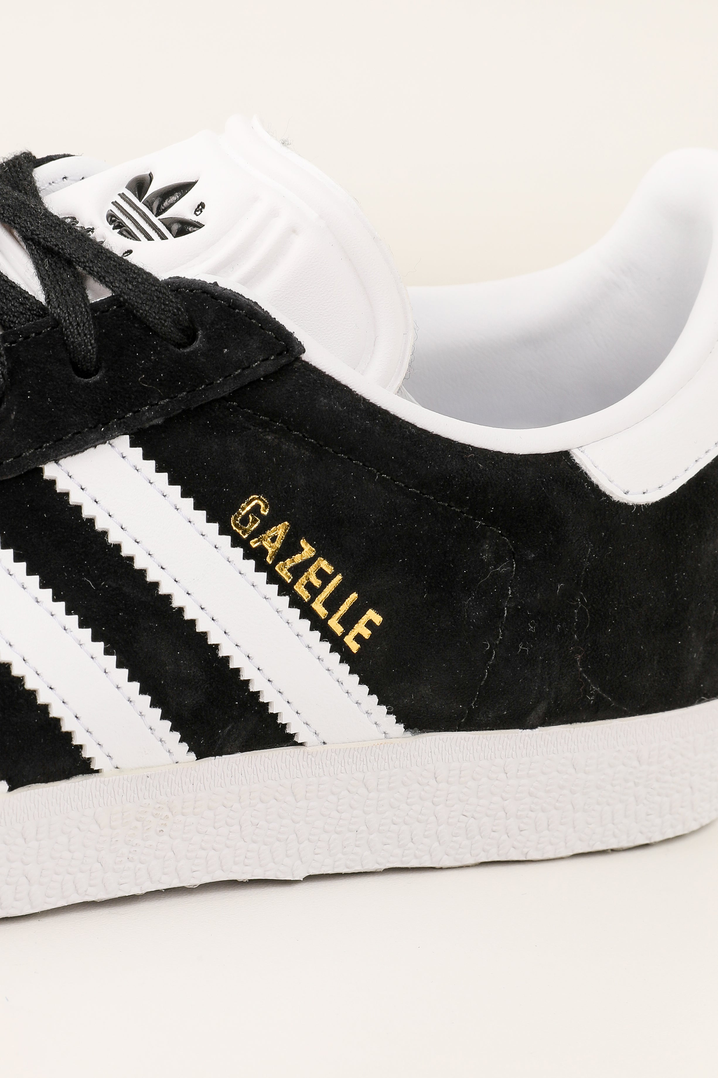 Gazelle Sneaker - Black + White