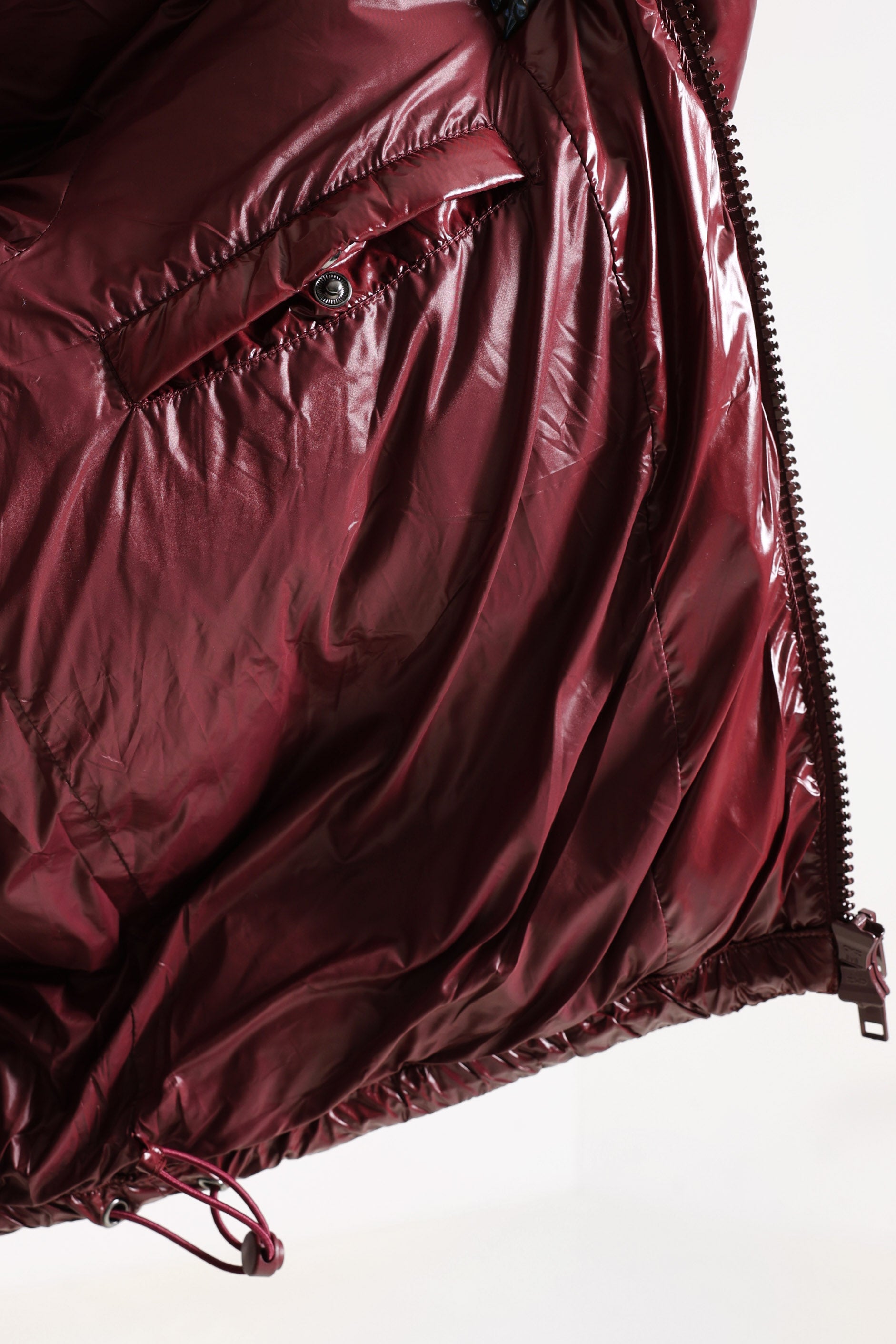 Quilted jacket with a shiny effect - Bordeaux