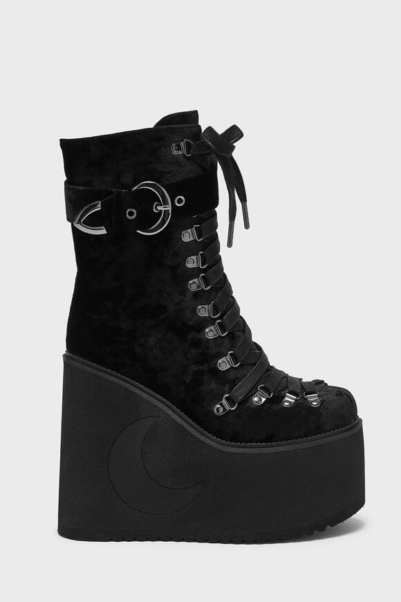 Stivaletto con zeppa - Nero