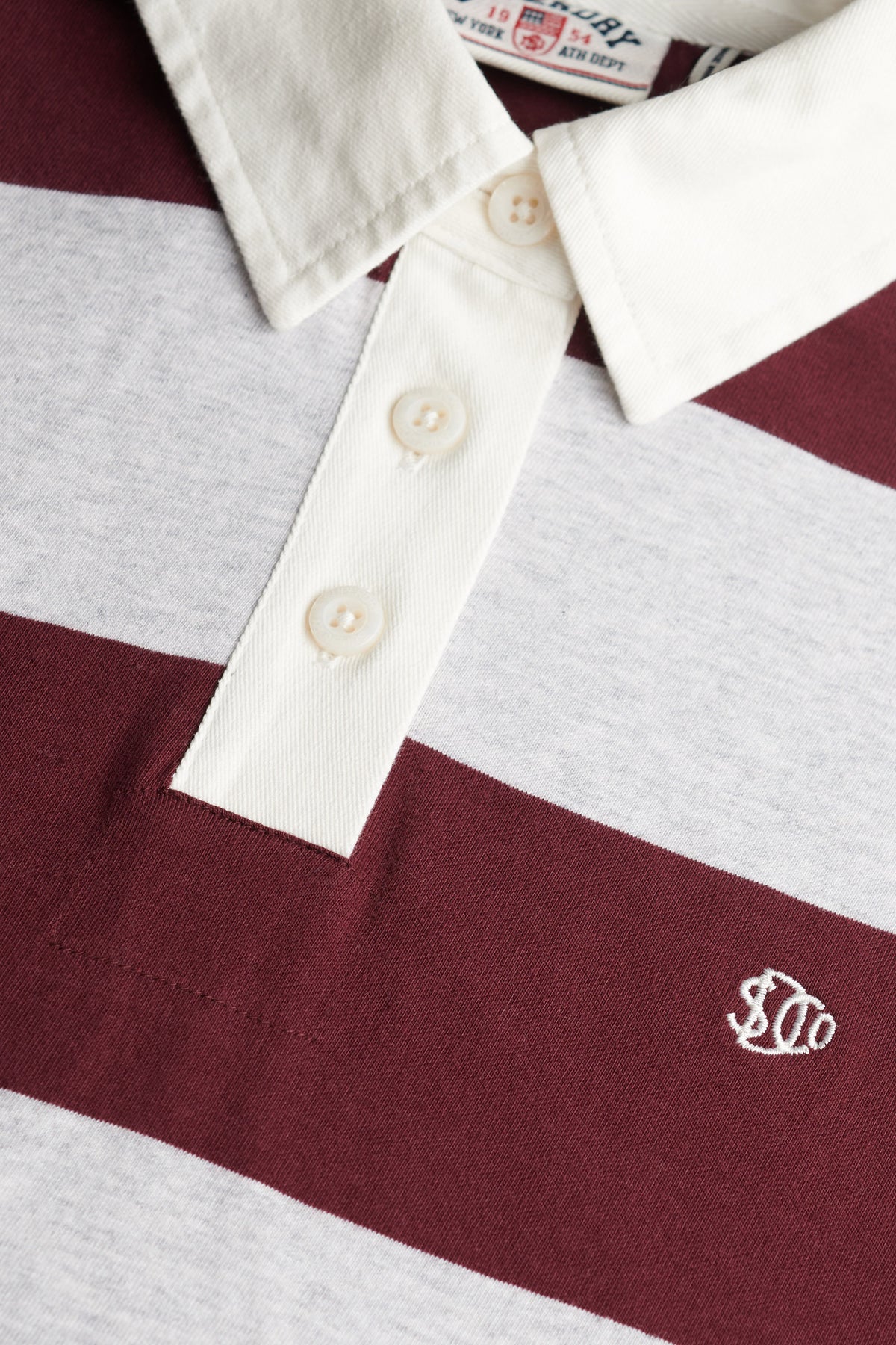 Athletic polo court - Glacier Grey Marl + Port Red