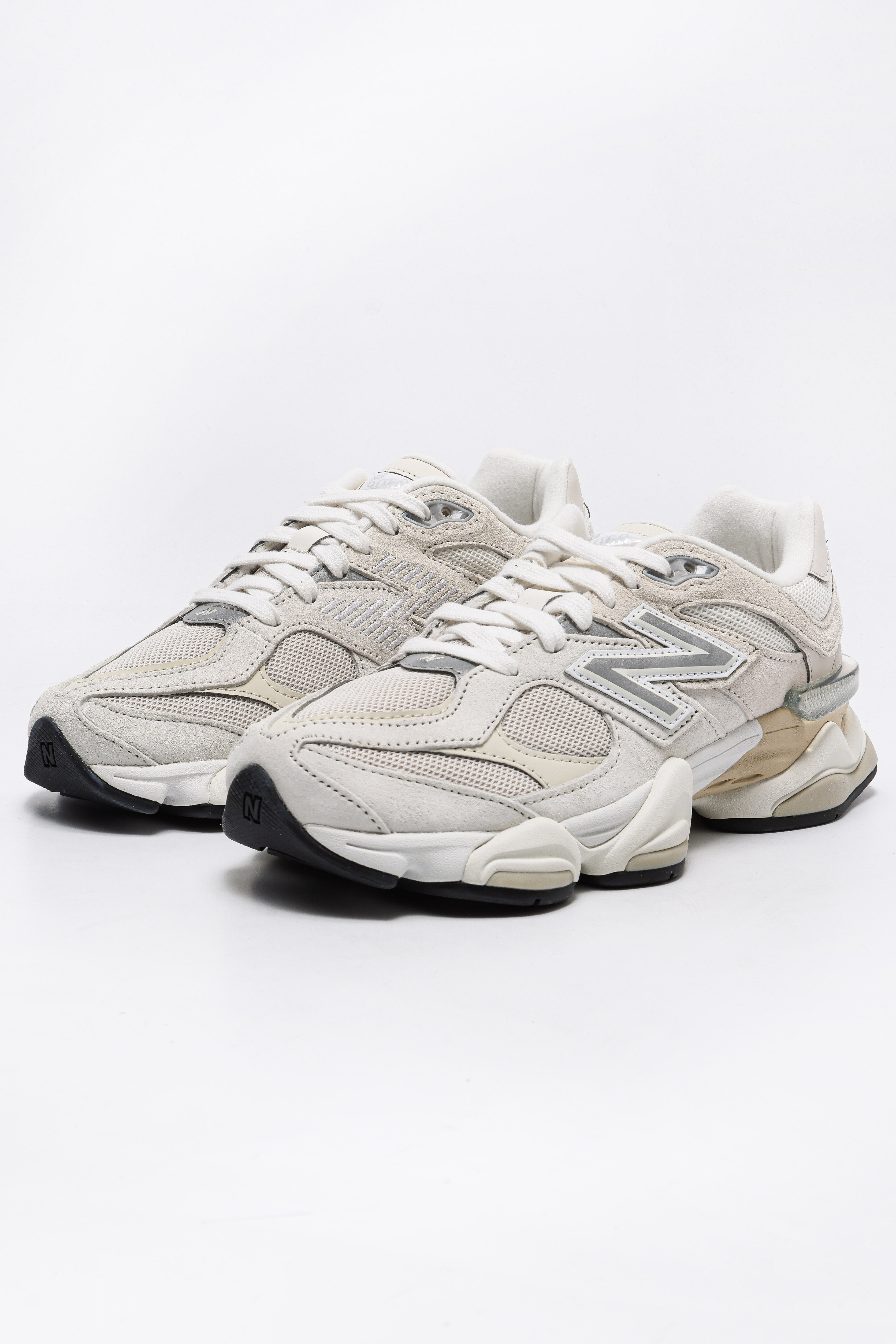 9060 Sneaker - Sea Salt