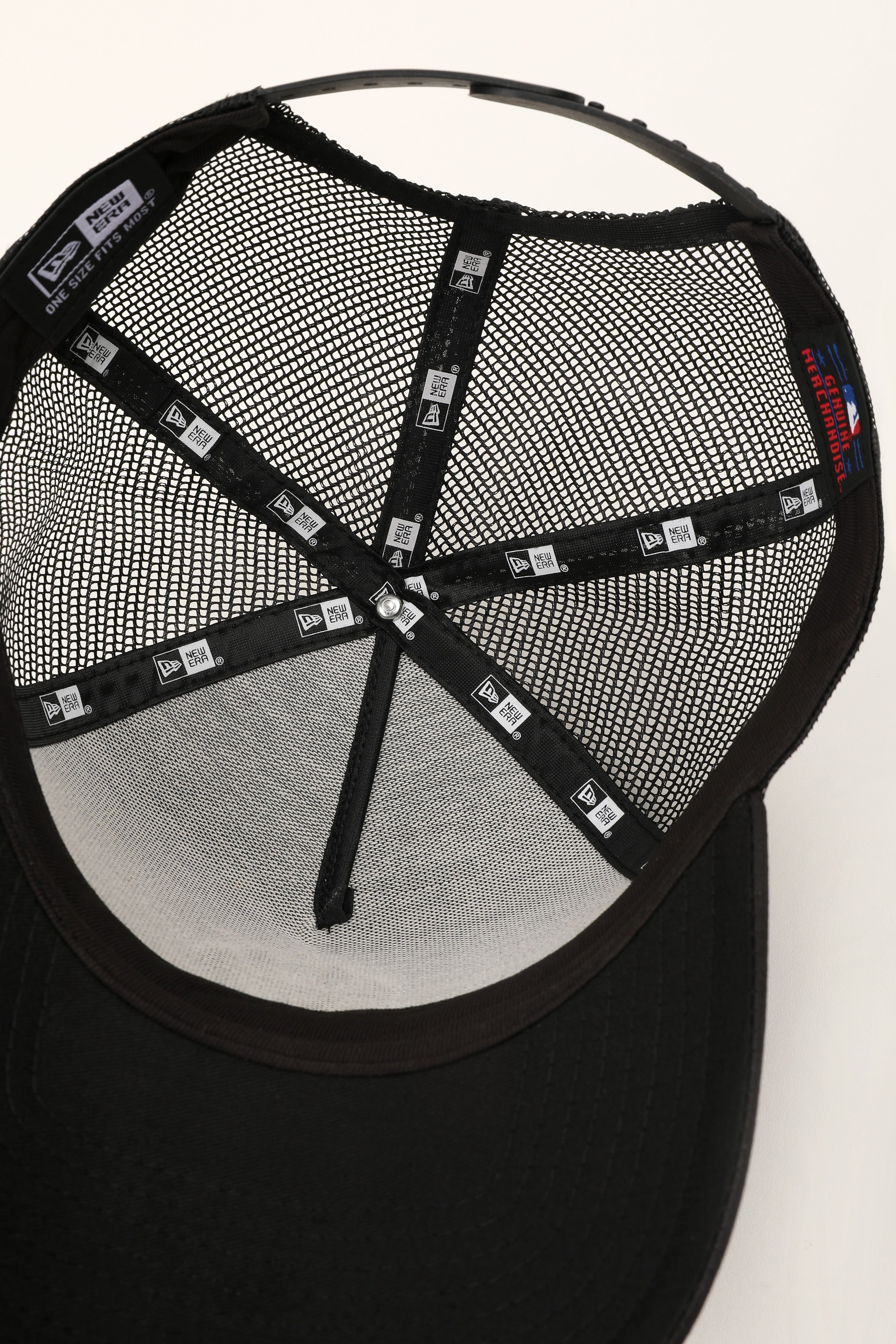 Trucker Cap / Snapback - Schwarz + Grau