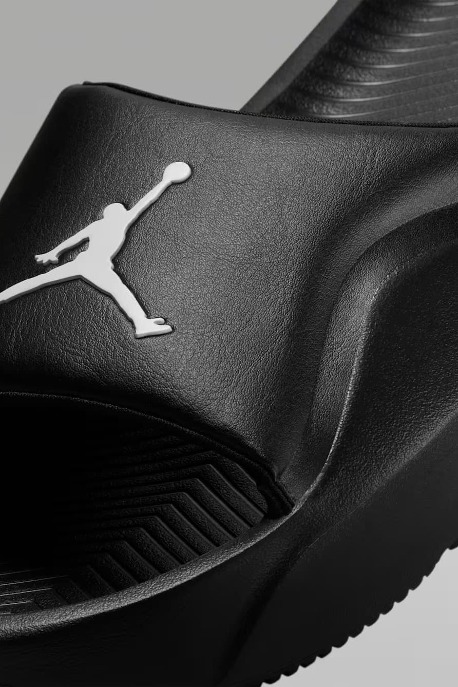 Franchise claquettes - Black + White