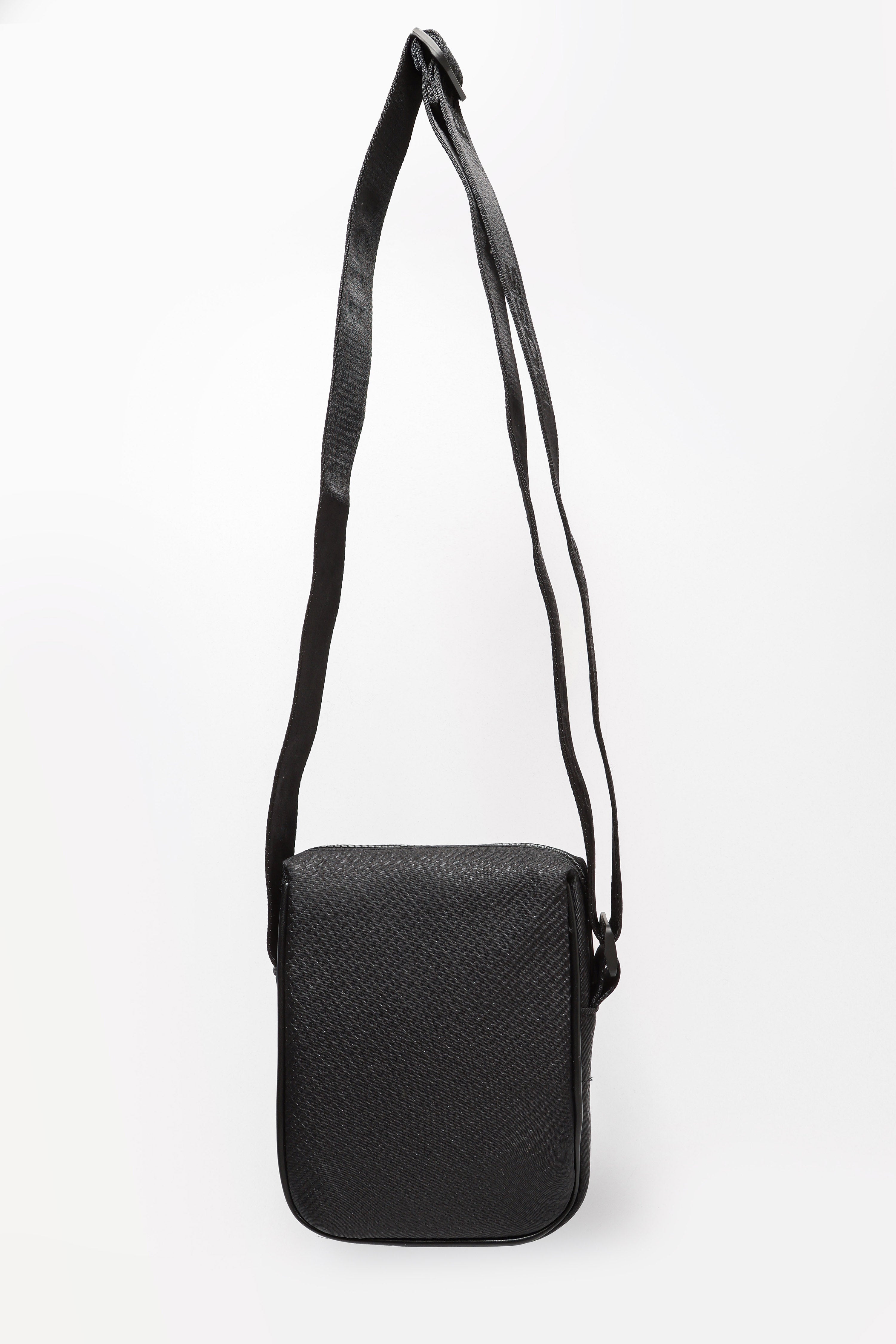 Casual 3 Umhängetasche - Black