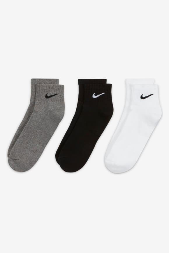 Lot de trois chaussettes - gris chiné + noir + blanc