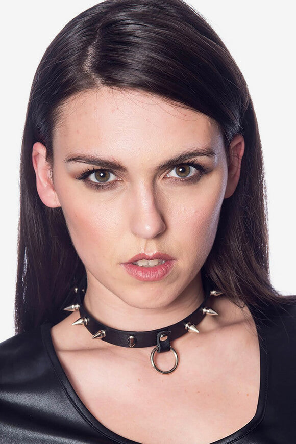 Collier ras de cou à clous - Noir