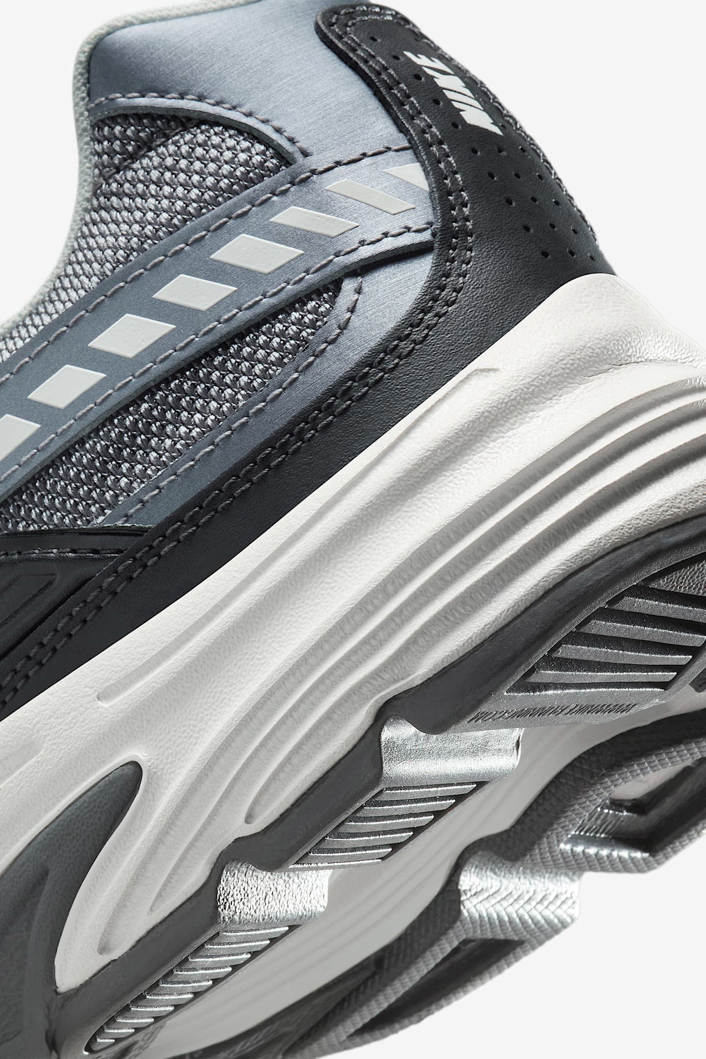 Initiator Sneaker - Anthracite + Metallic Cool Grey
