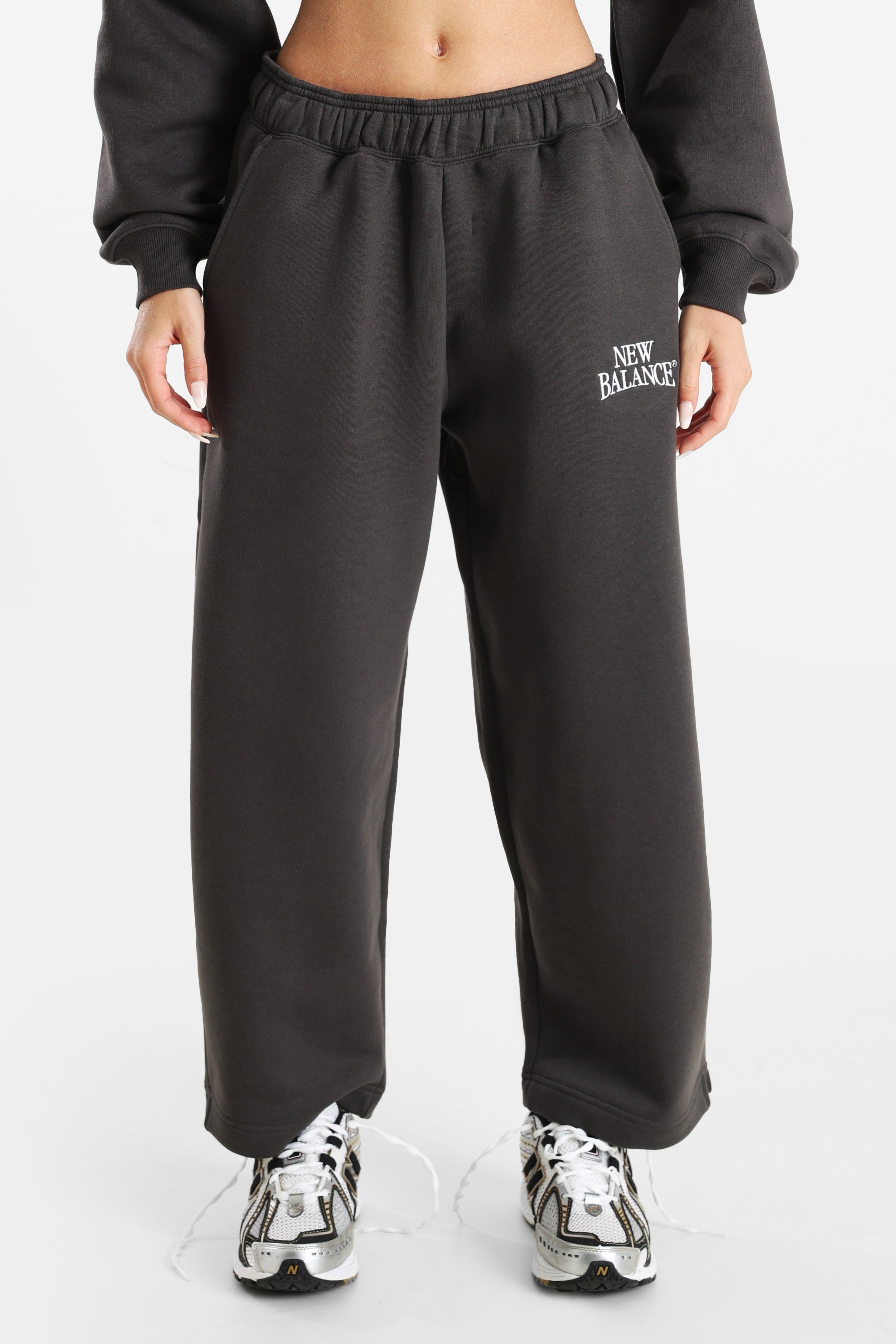 Linear Heritage Barrel Sweathose - Faded Black