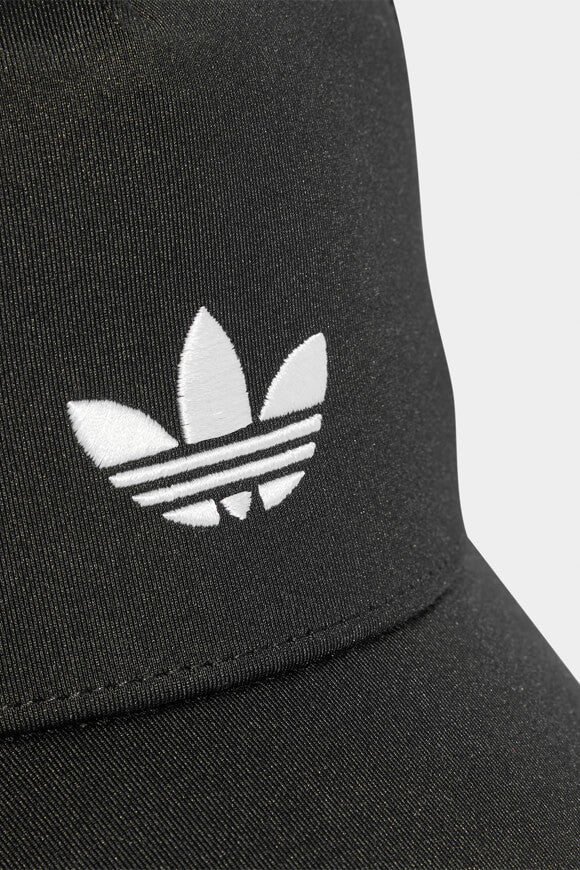 Snapback cap - Black