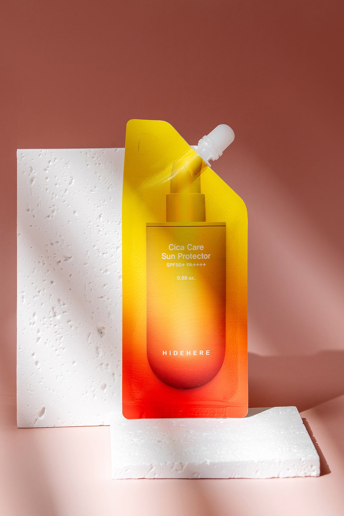 Beruhigender Sonnenschutz mit Cica - Red + Yellow