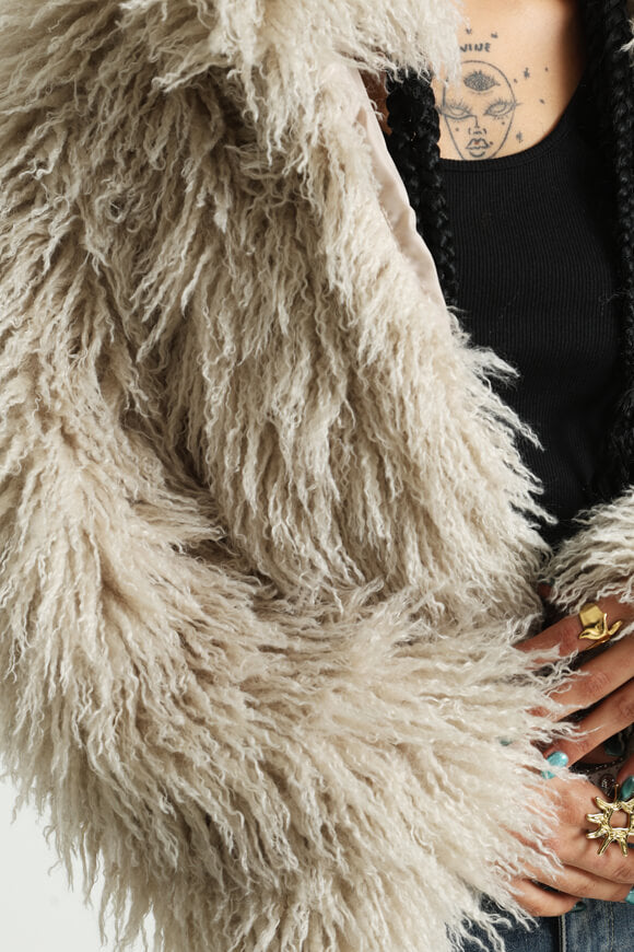 Short faux fur jacket - beige