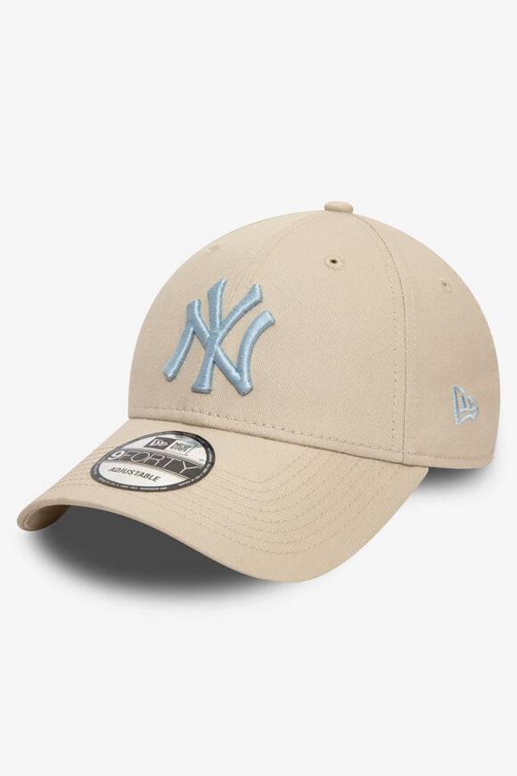 9Forty Cap / Strapback - Stone + Light Blue