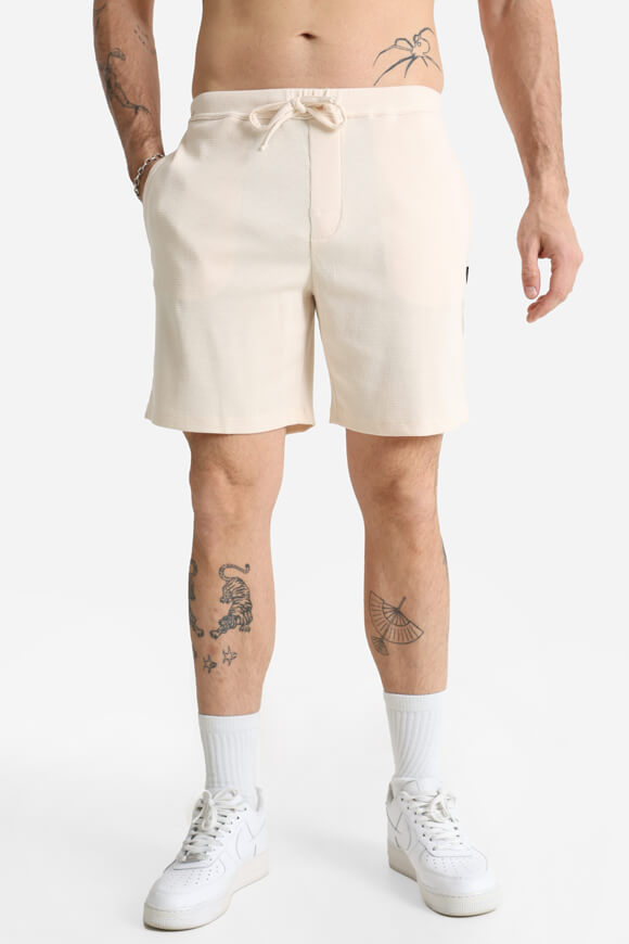 Strukturierte Stoffshorts - Creme