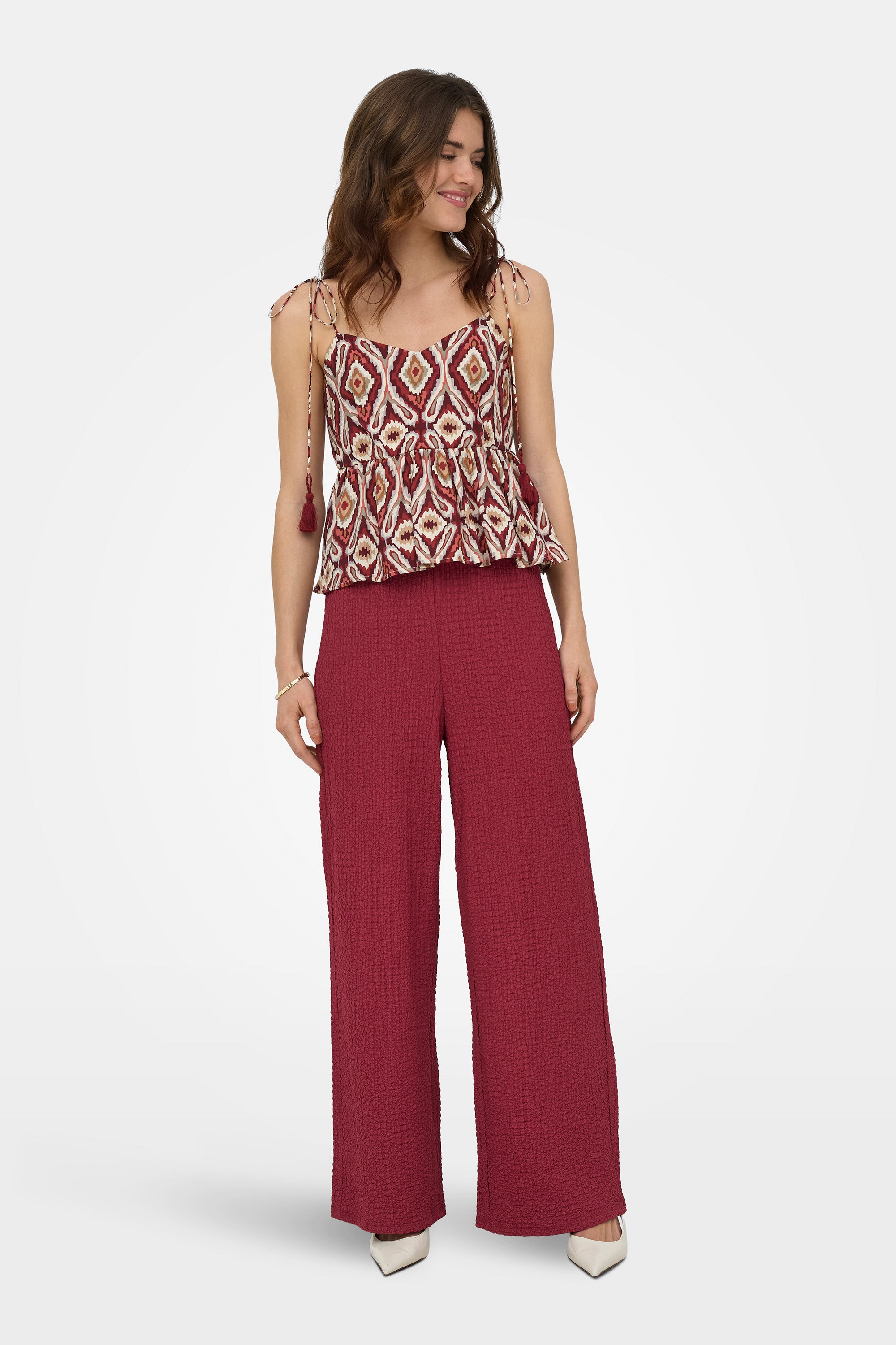 ONLERIKKA Wide Leg Hose n Crinkle-Optik - Brick Red
