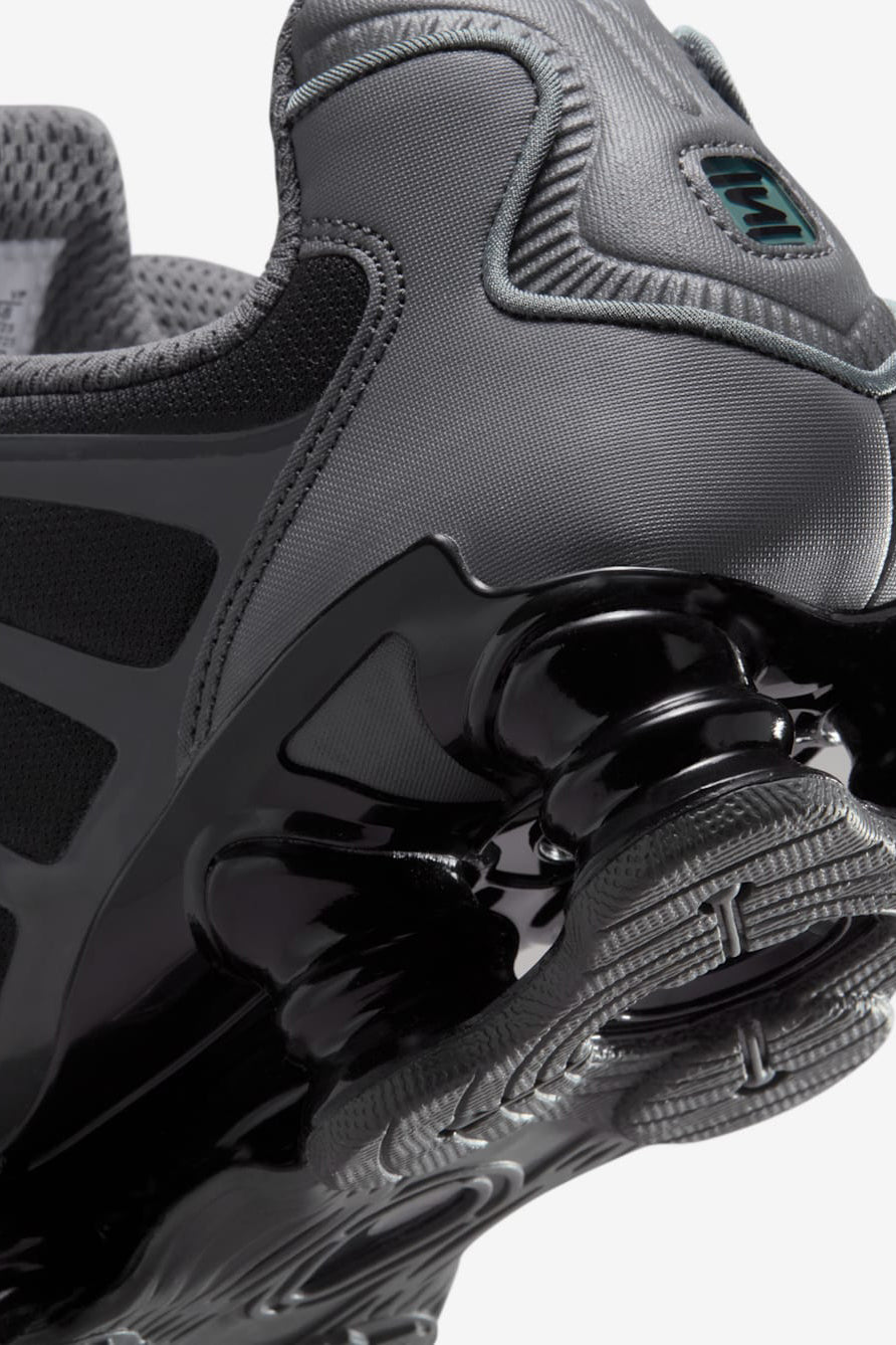 Shox TL sneakers - Iron Grey + Black