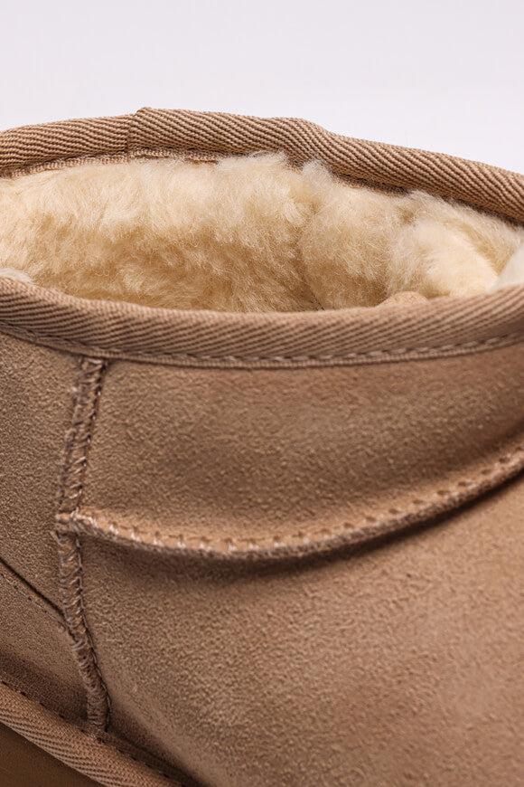 Stivaletto classico Ultra Mini con plateau foderato - Sabbia