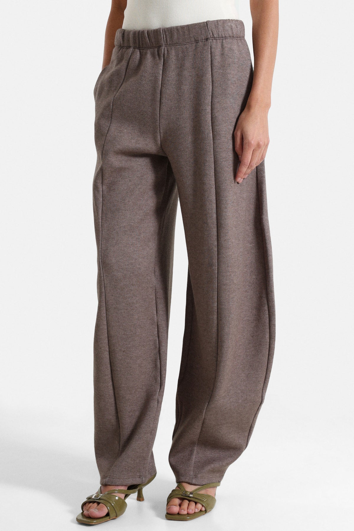 Barrel Fit Stoffhose - Taupe