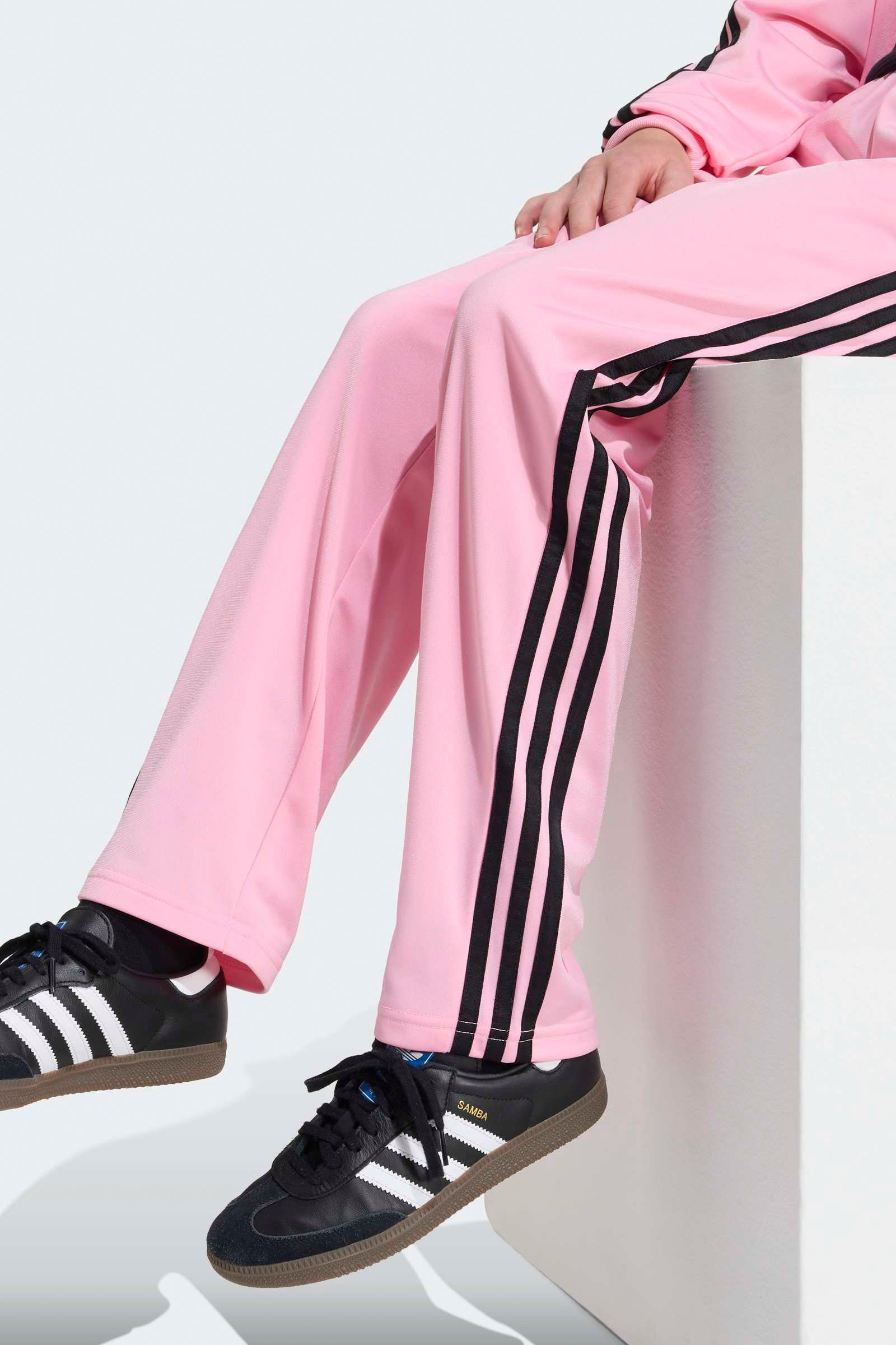 Sweatpants - Light Pink + Black