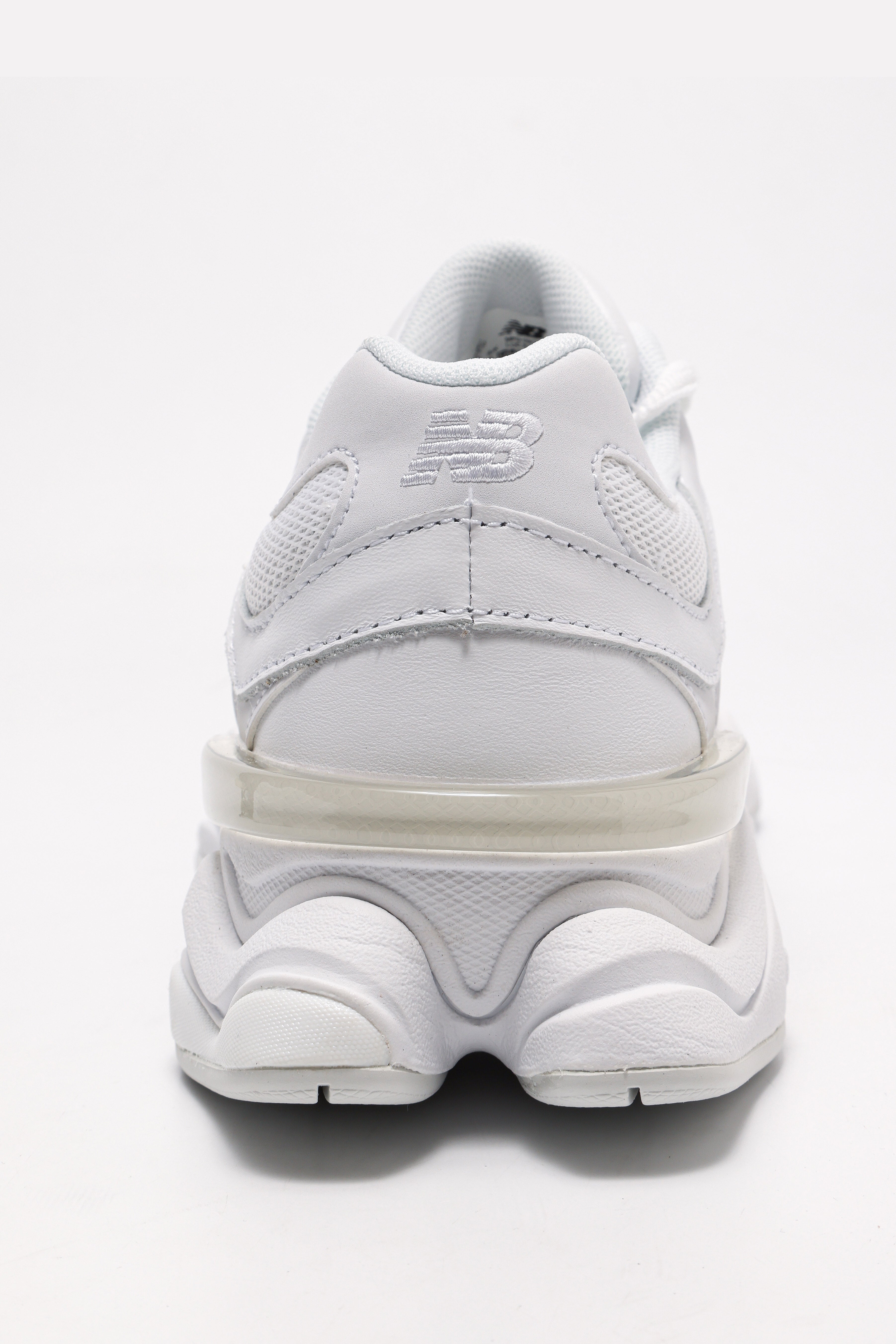 U9060 Sneaker - White