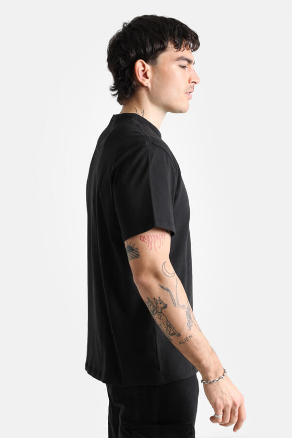 T-Shirt - Black
