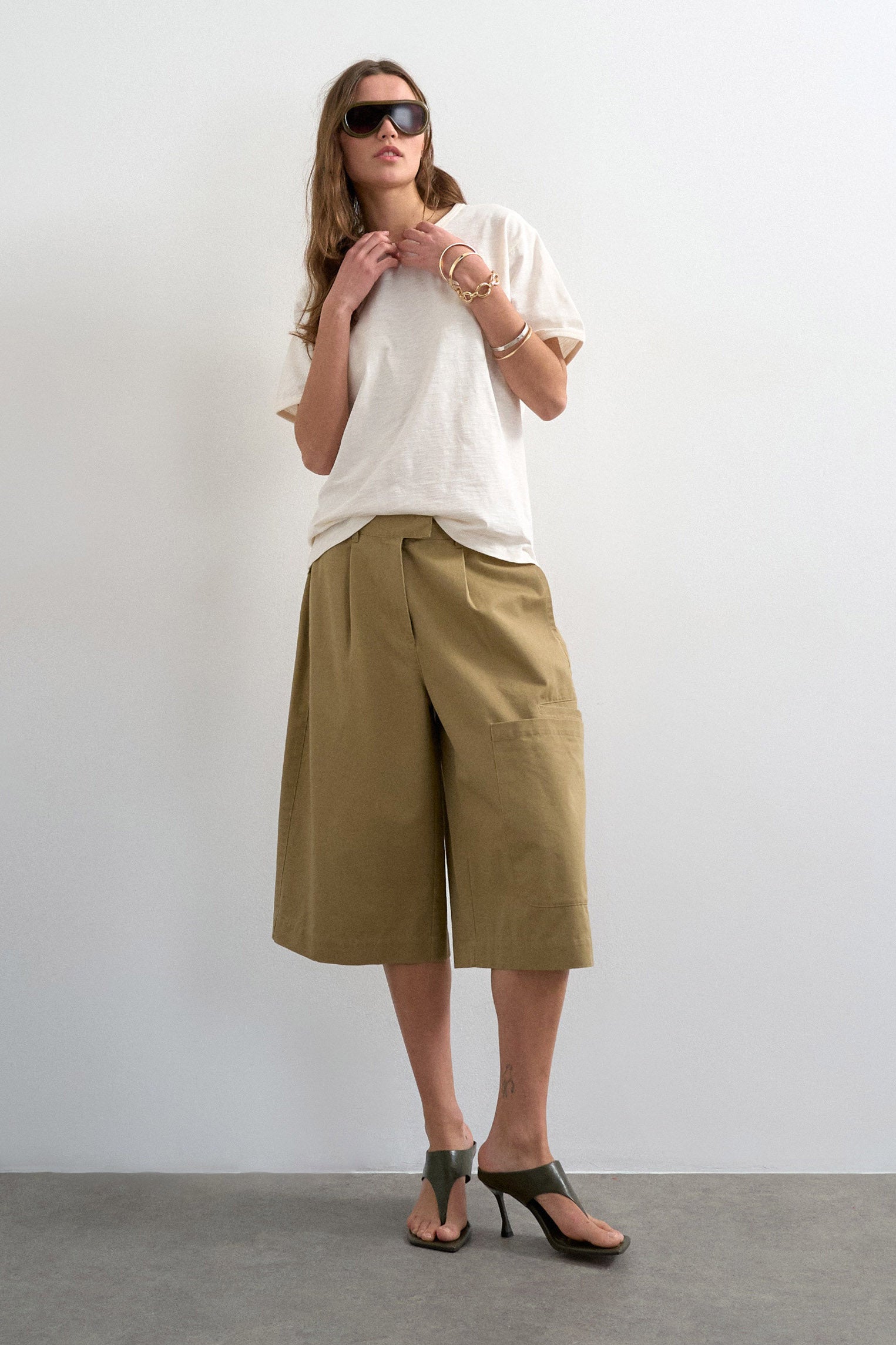 TSFEMKE Stoffbermuda - Tan