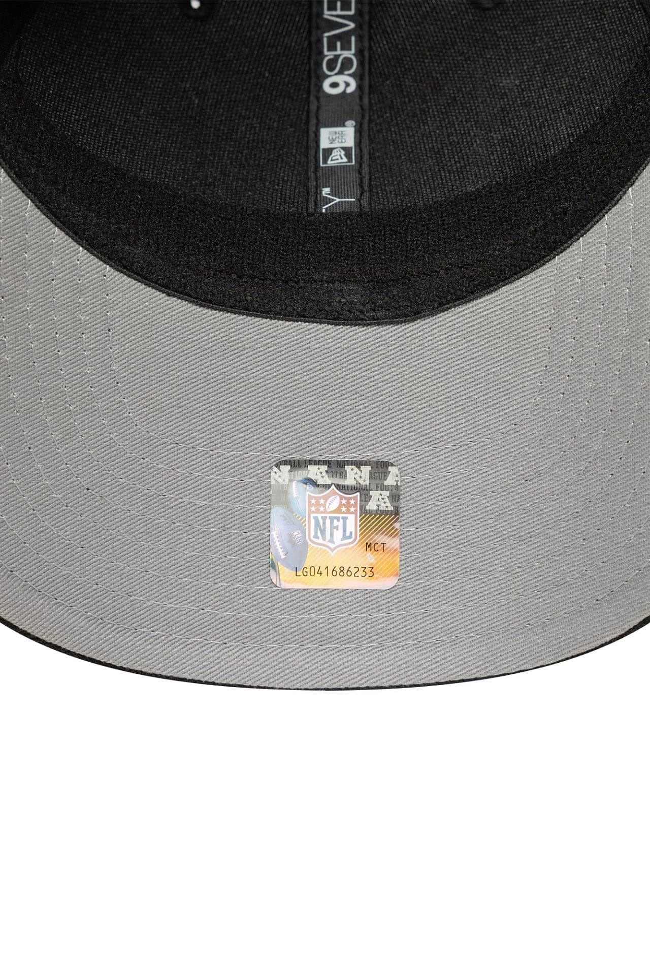 Trucker Cap / Snapback - Black