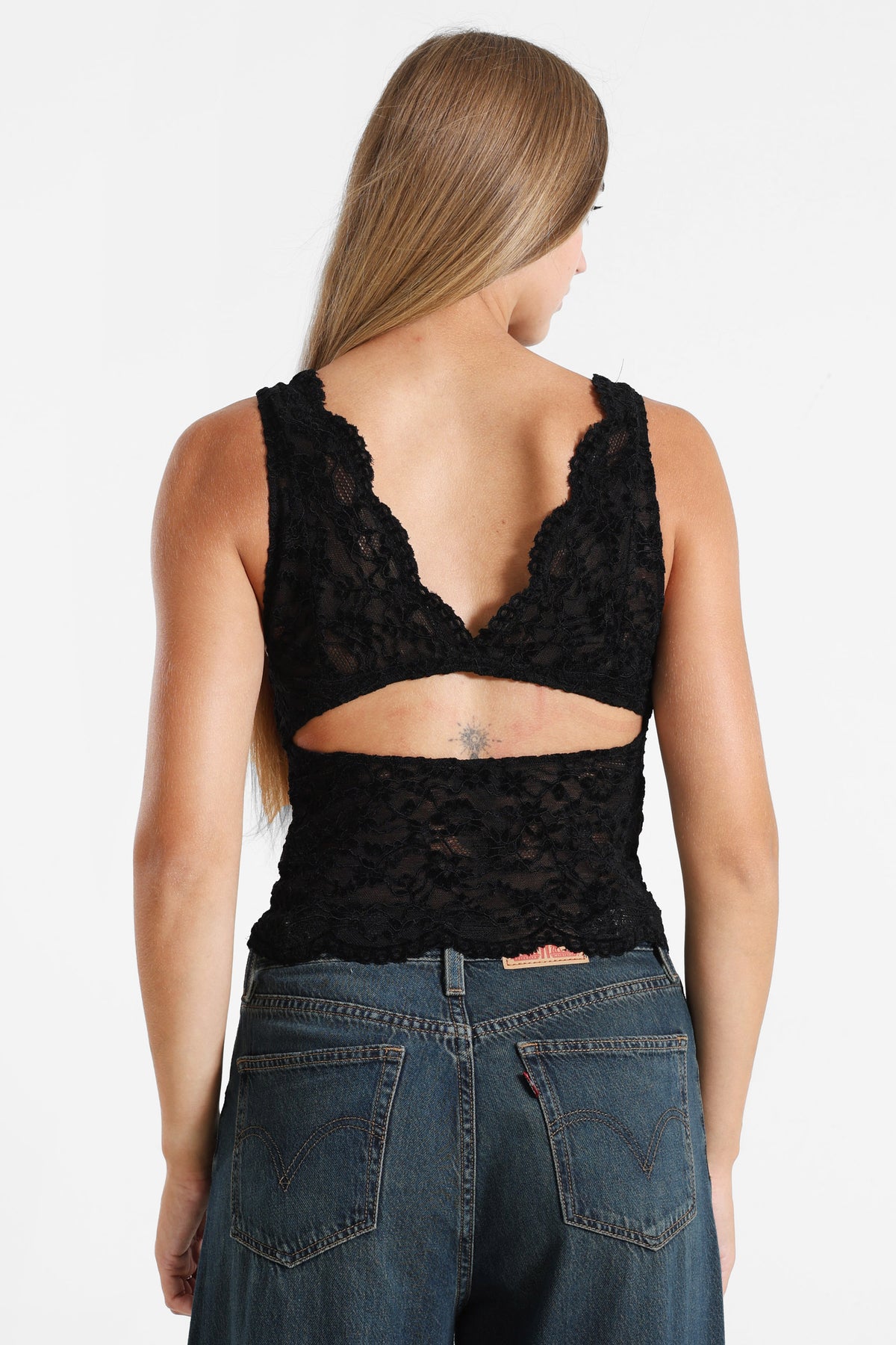 Top corto in pizzo