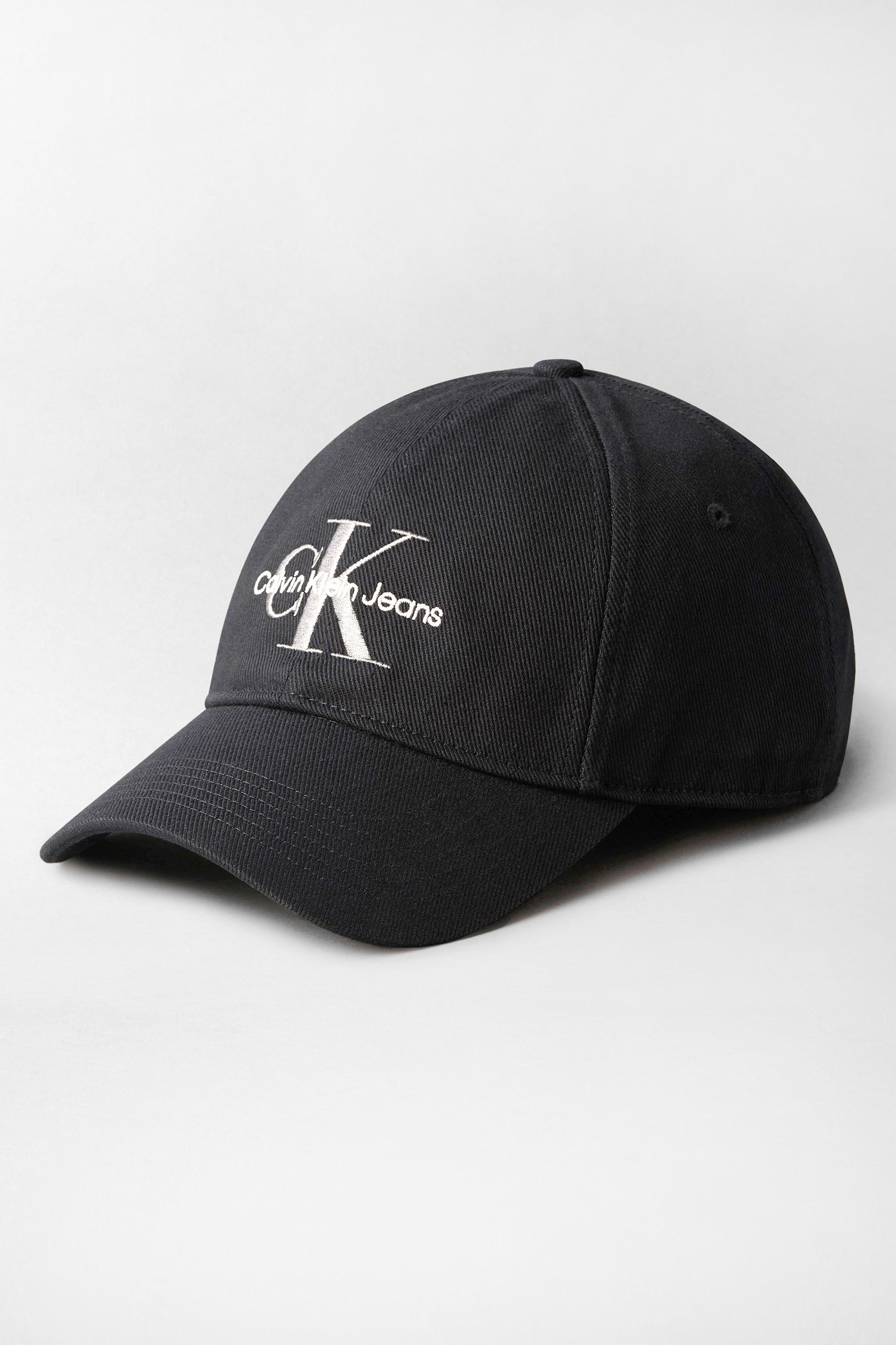 Strapback Cap - Black