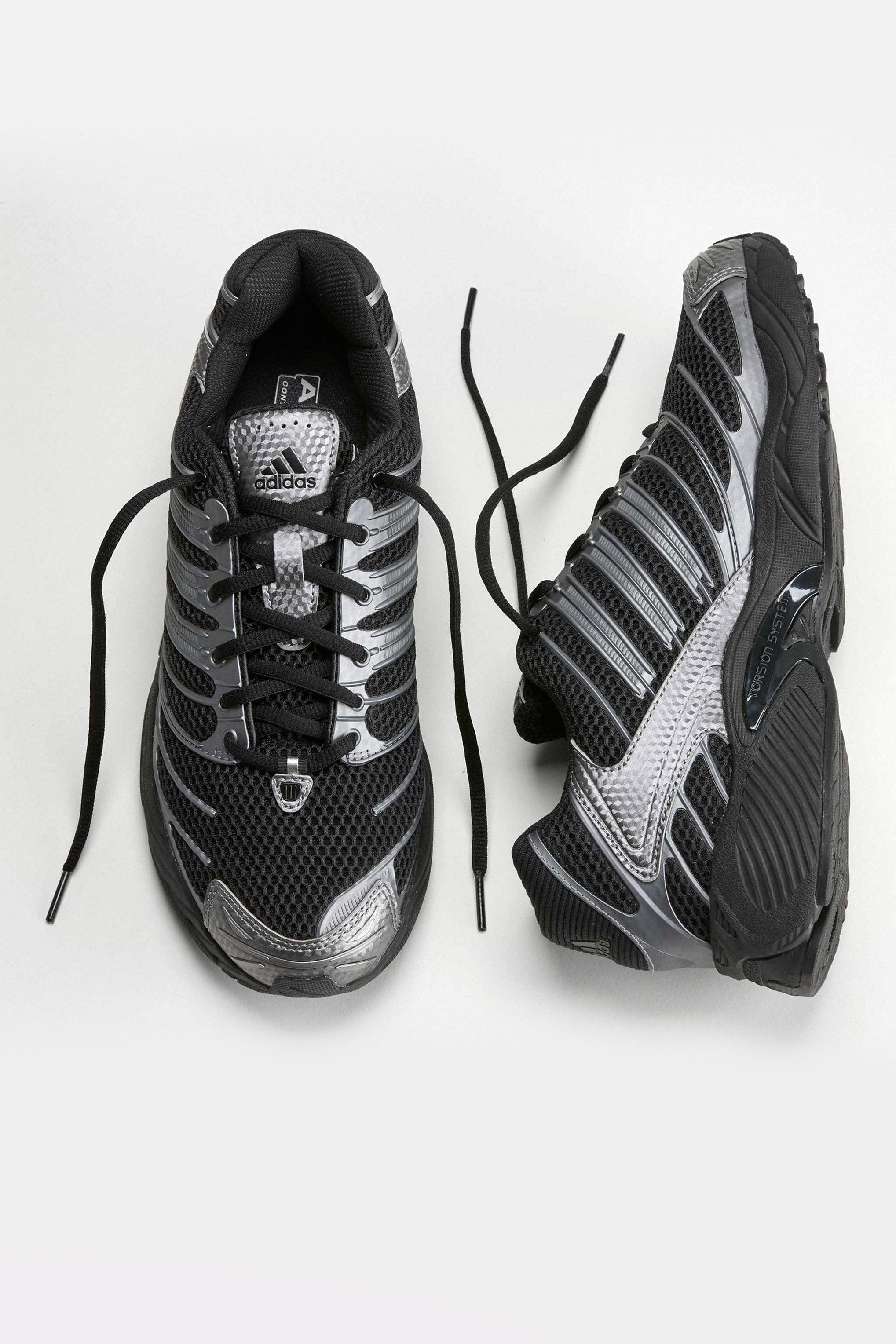 Adistar Control 3 sneakers - Core Black + Iron Metallic + Footwear White