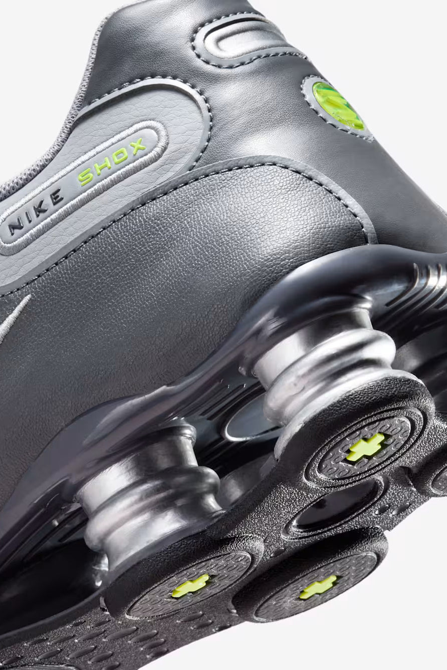 Shox NZ Sneaker - Dark Grey + Wolf Grey