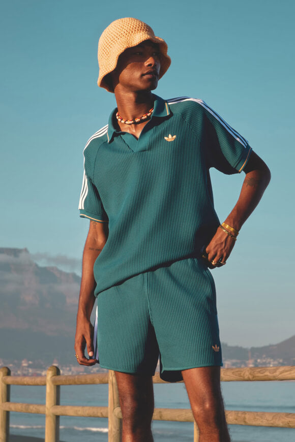Pantaloncini in tessuto goffrato - Tech Green