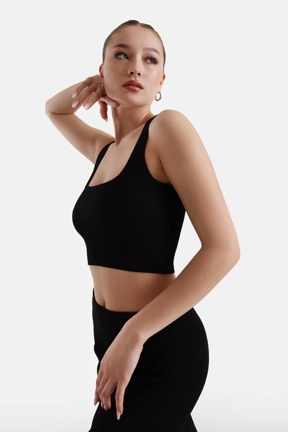 Ribbed crop knit top - black