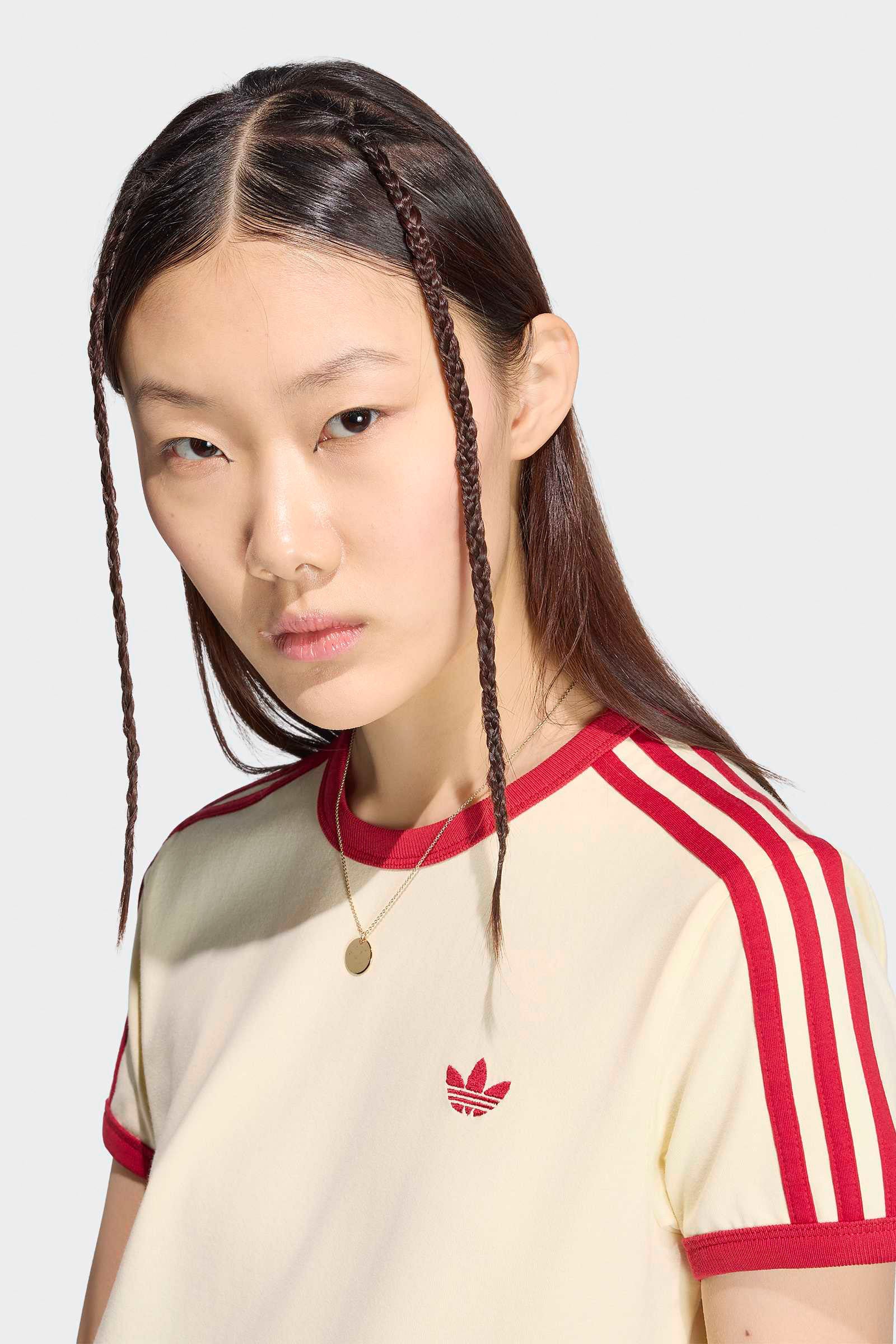 T-Shirt - Warm Vanilla + Team Victory Red