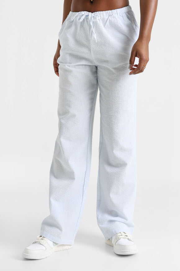 Hose aus Seersucker - Hellblau + Weiss