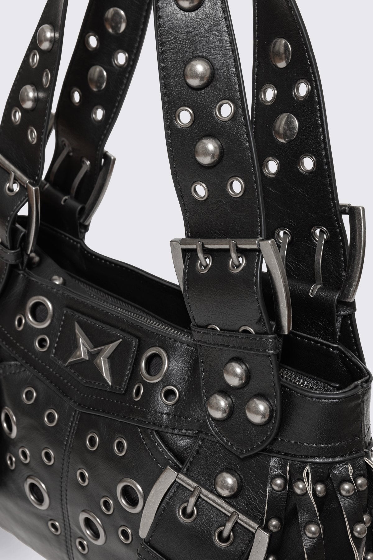 Fern Studded Fringe borsa a mano con borchie - Black