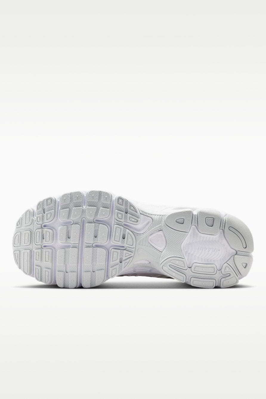 Air Max Moto 2K sneakers - White + Pure Platinum