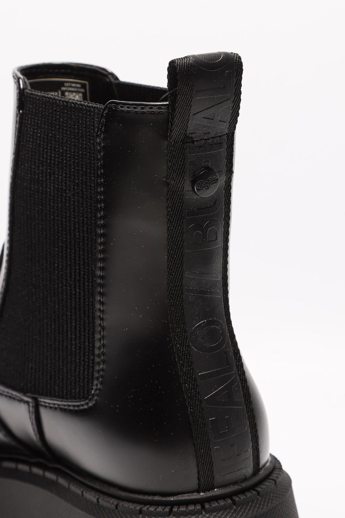 Vegan Aspen Plateau Chelsea Stiefelette - Black